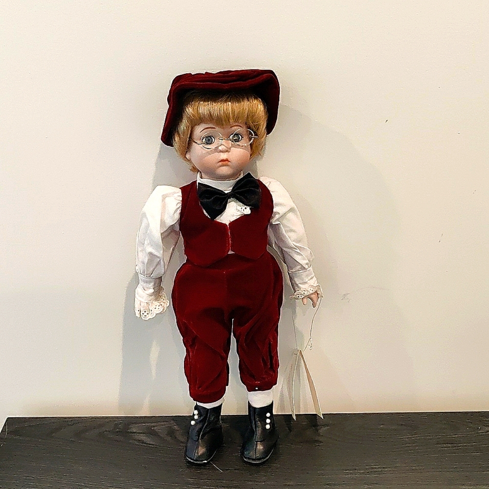 Collectable Connor 15" Porcelain Camelot Doll